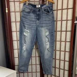 Levi's Distressed Blue Mom Jeans Waist 31 inches Inseam 25 inches